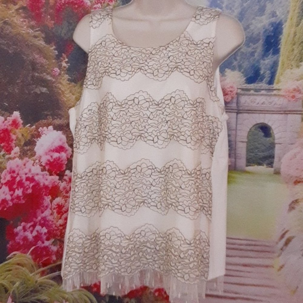 NWOT lace top blouse size L